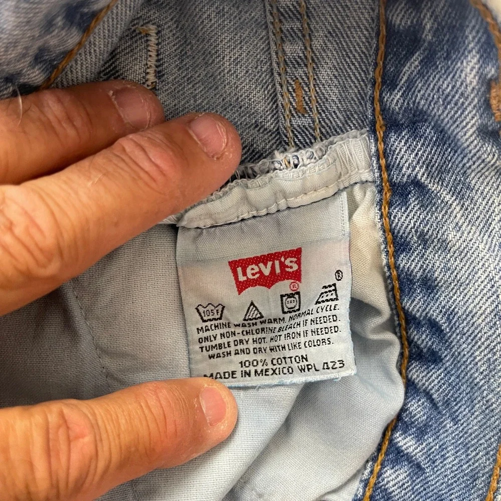 Levis 501 Jeans Mens 34x30 Blue Medium Wash Original Straight Button Fly Denim